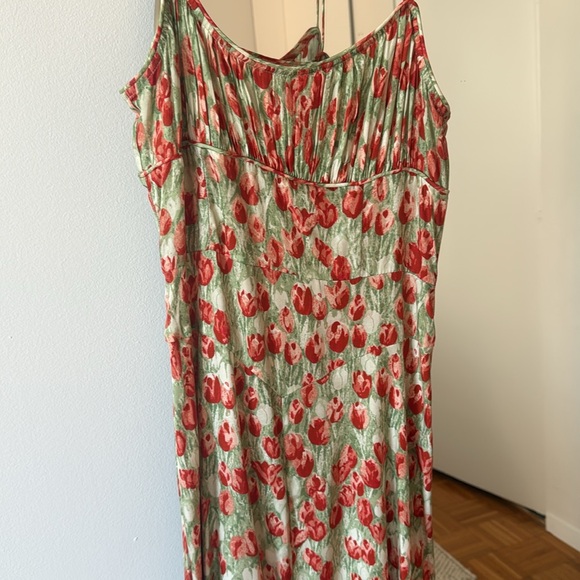 Floral Red and Cream Women's Skirt - Picture 7 of 7